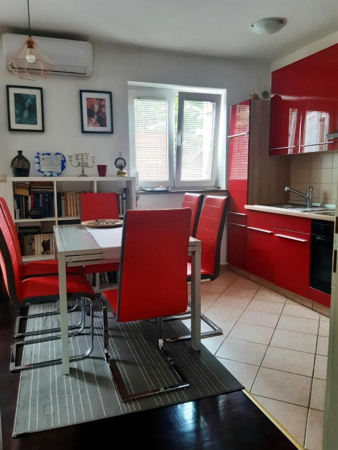 Apartment Argo Пула Екстериор снимка